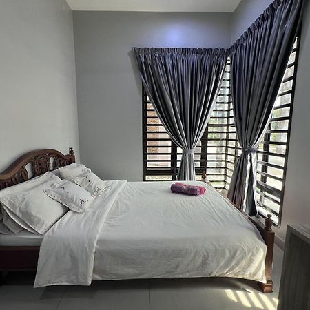 Nurbayu Chalet, Kemaman กวนตัน ภายนอก รูปภาพ
