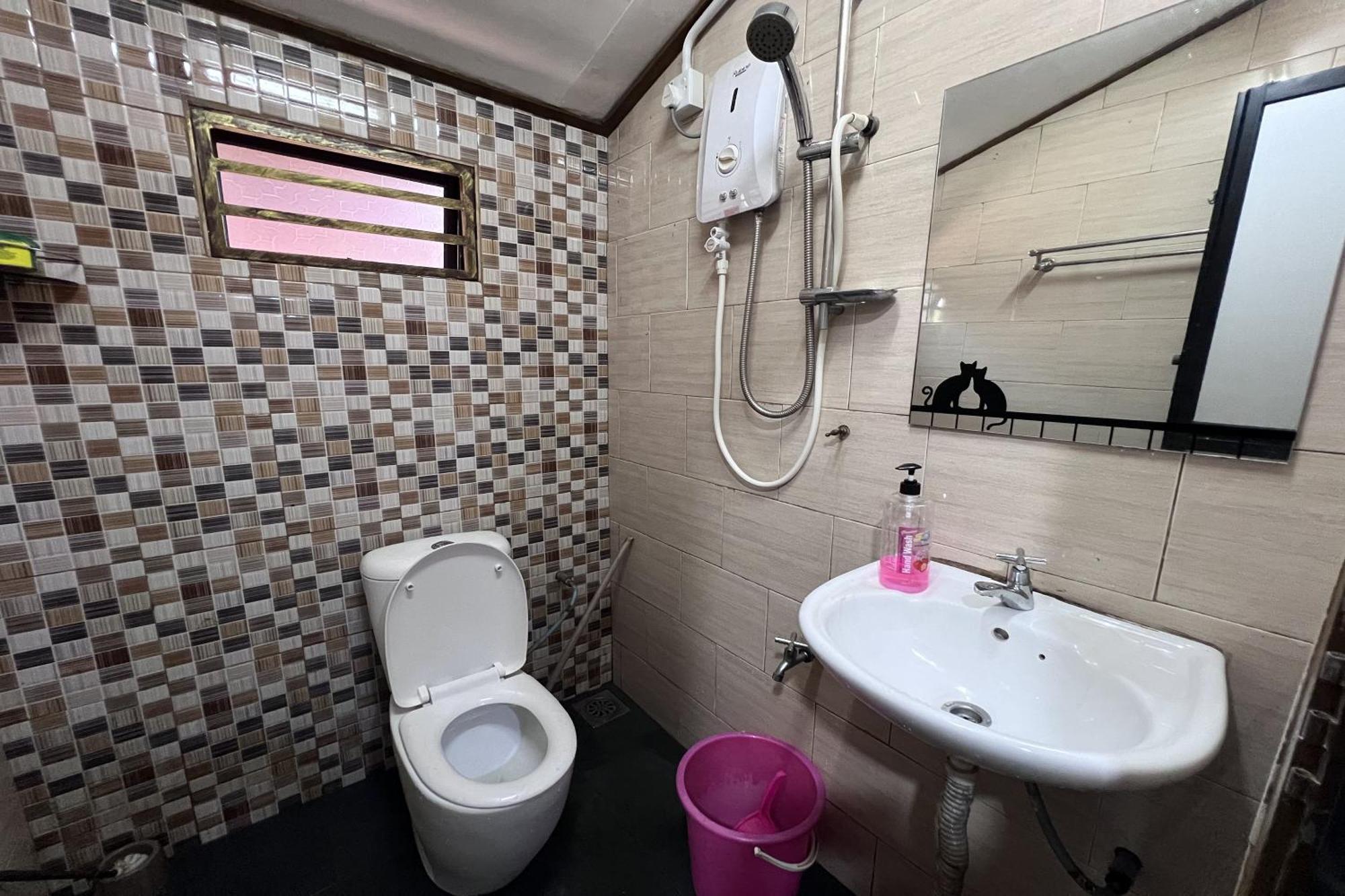 Nurbayu Chalet, Kemaman กวนตัน ภายนอก รูปภาพ