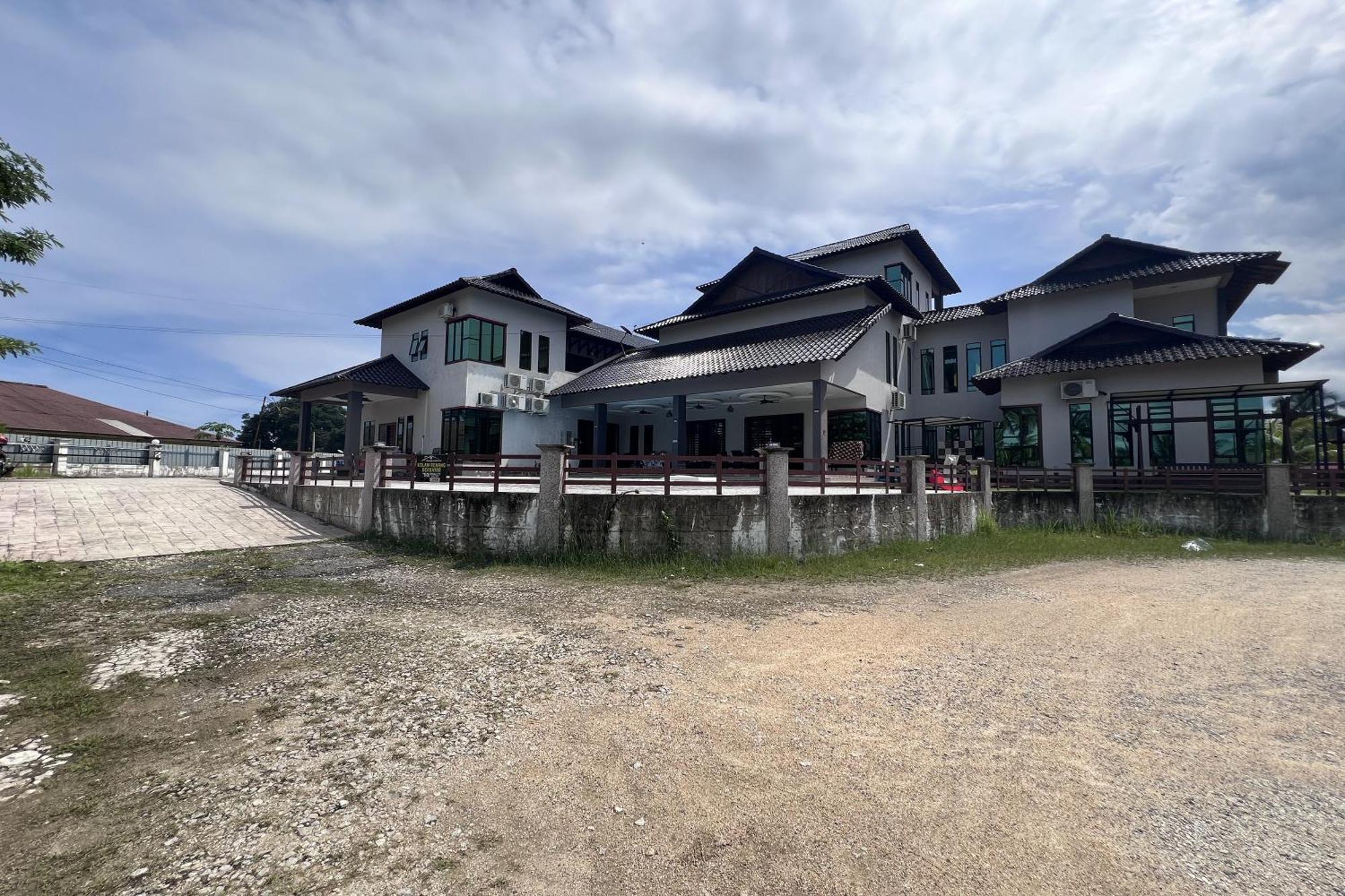 Nurbayu Chalet, Kemaman กวนตัน ภายนอก รูปภาพ
